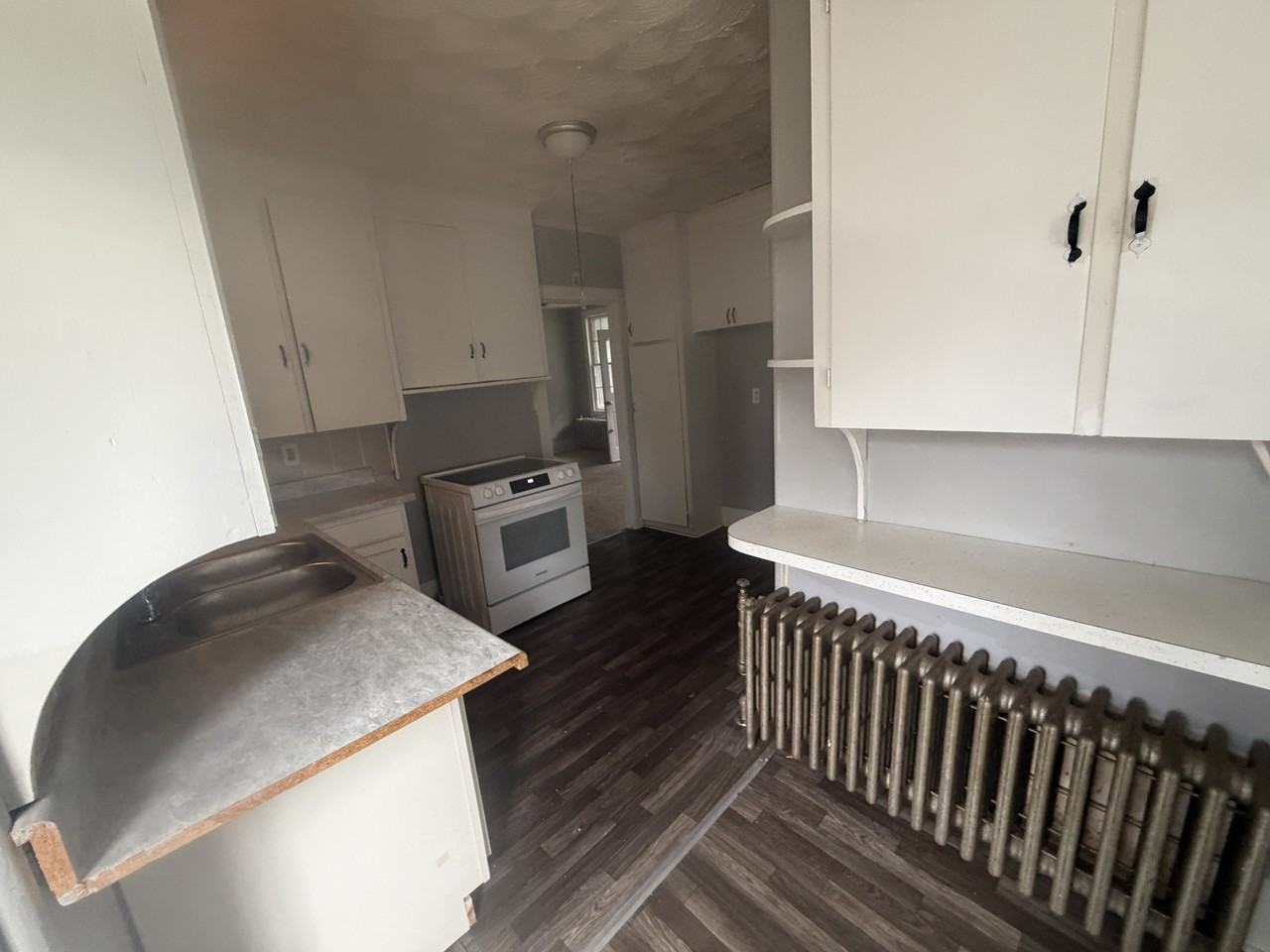 14 Perine St #1B - Photo 4 of 11