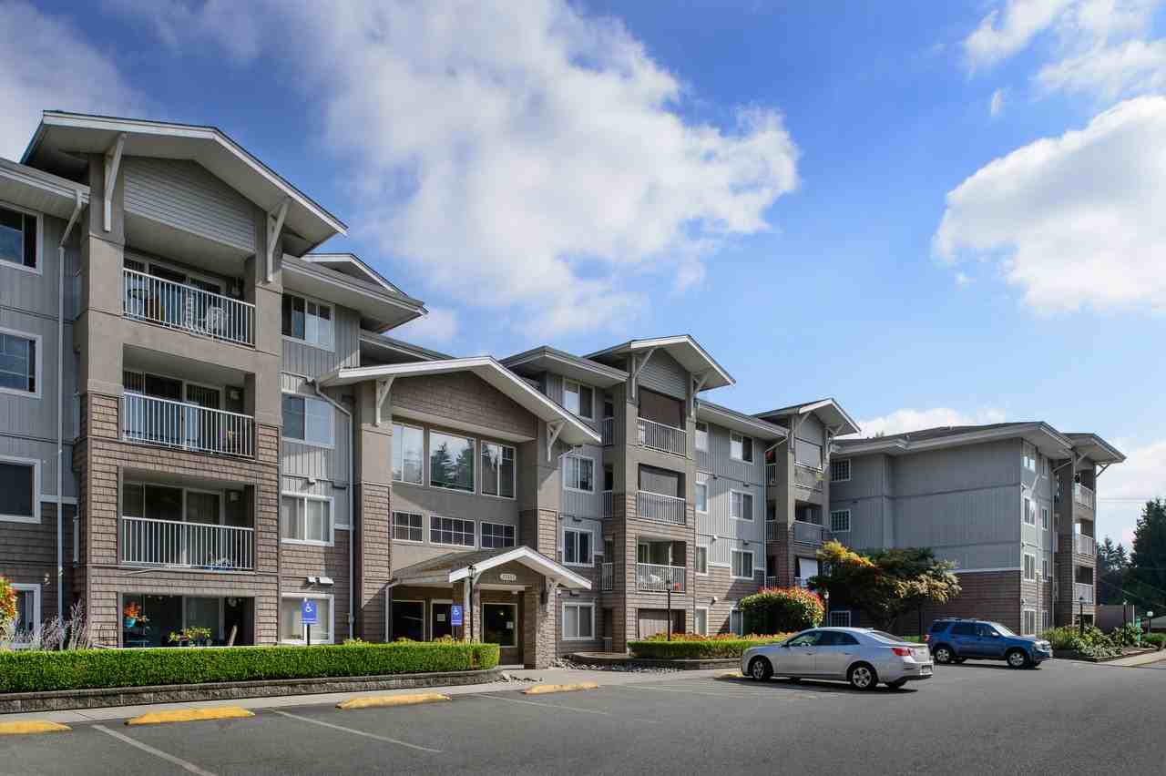 Marshall Grove East Apartments - Photo 3 of 31