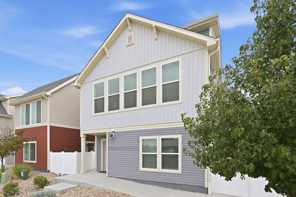 4752 Tower Rd - Photo 5 of 18