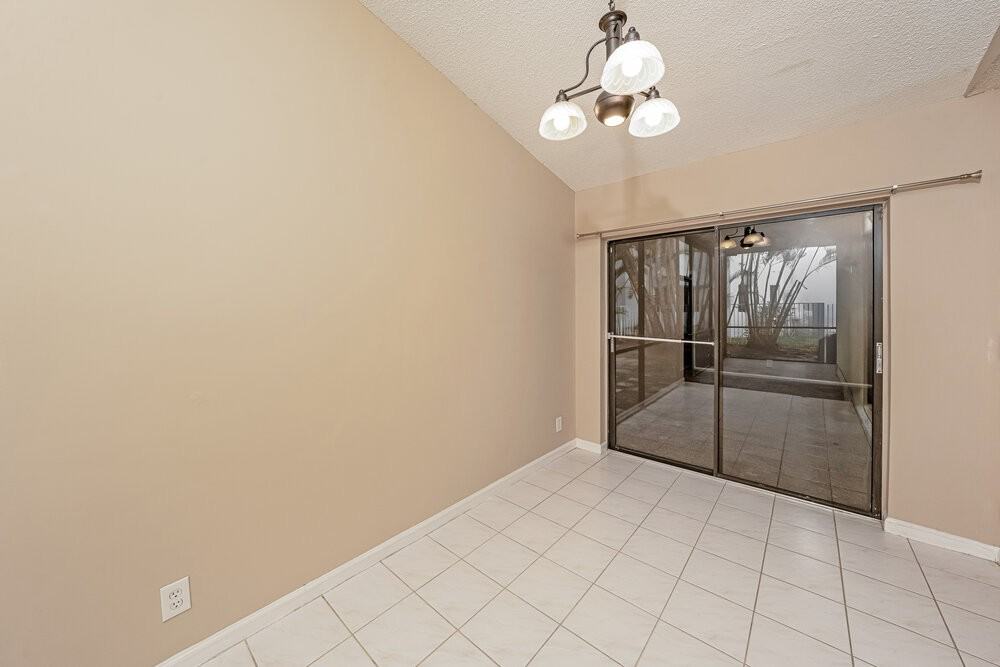 7755 Dawson Ct - Photo 5 of 16