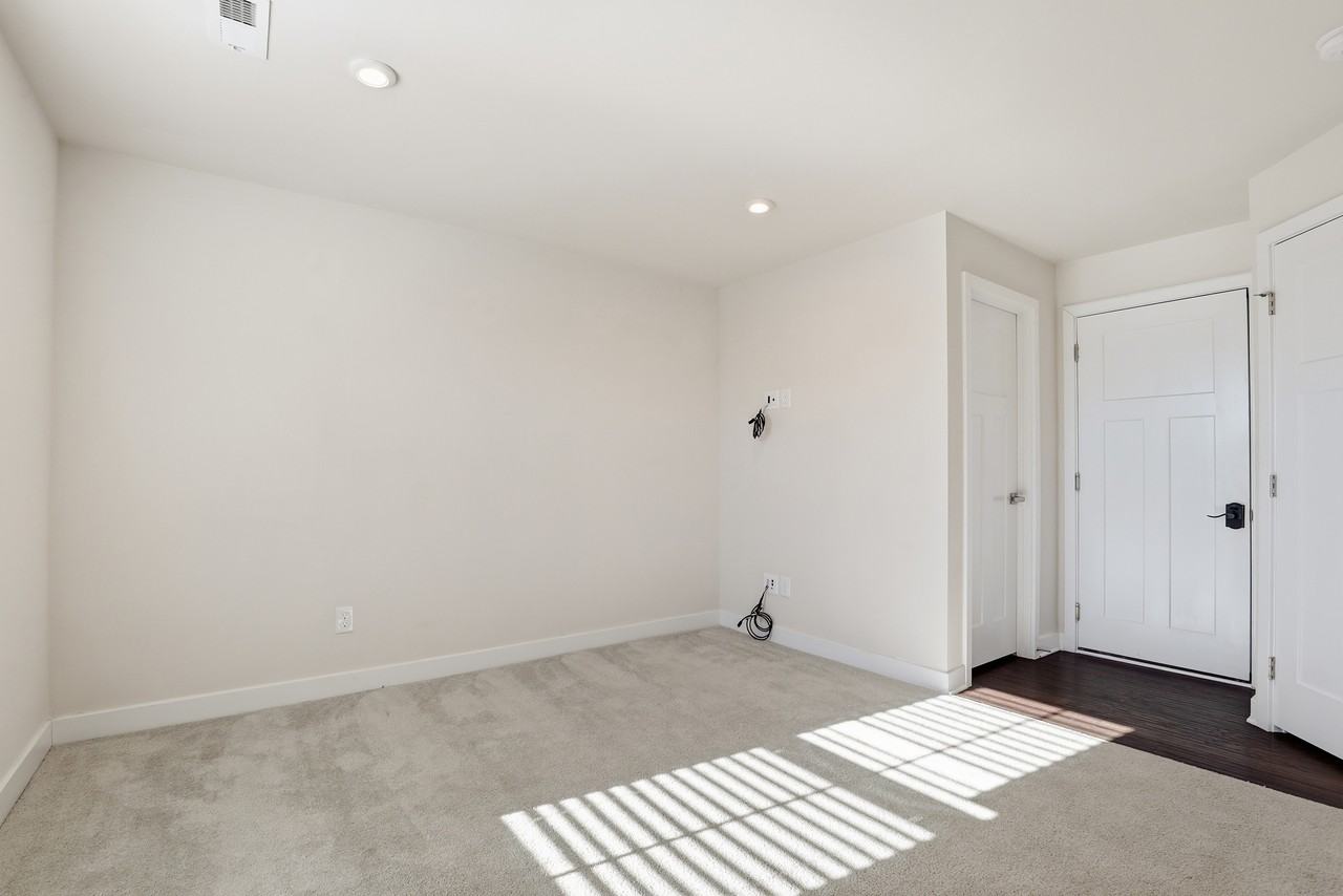 49 Itasca Dr #1 - Photo 3 of 21