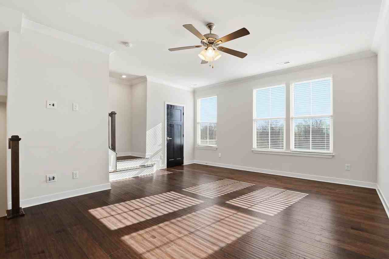 49 Itasca Dr #1 - Photo 6 of 21