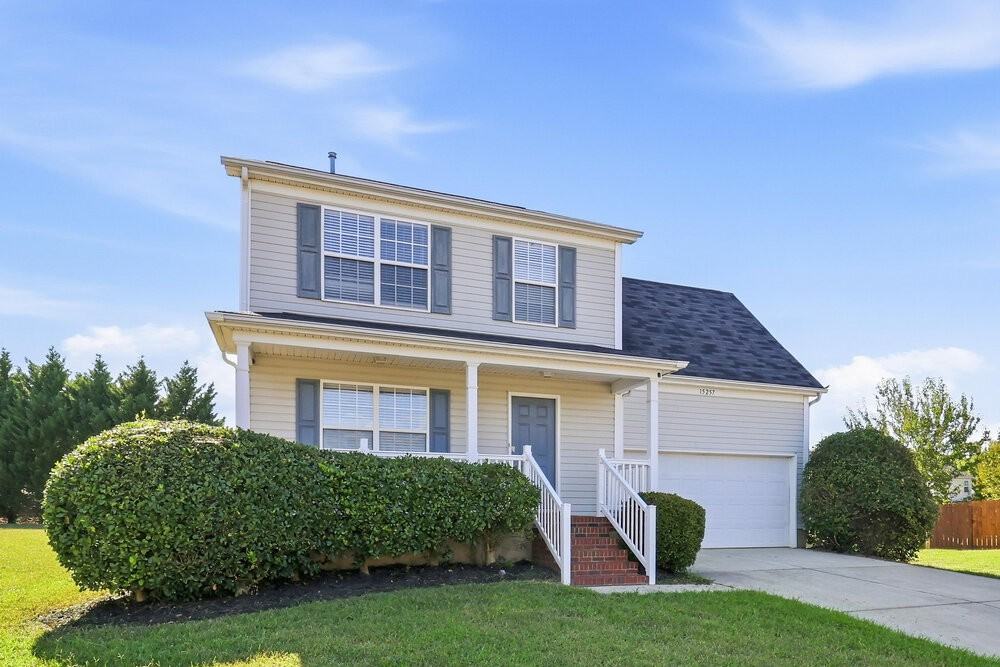 15257 Pangborn Pl - Photo 4 of 17