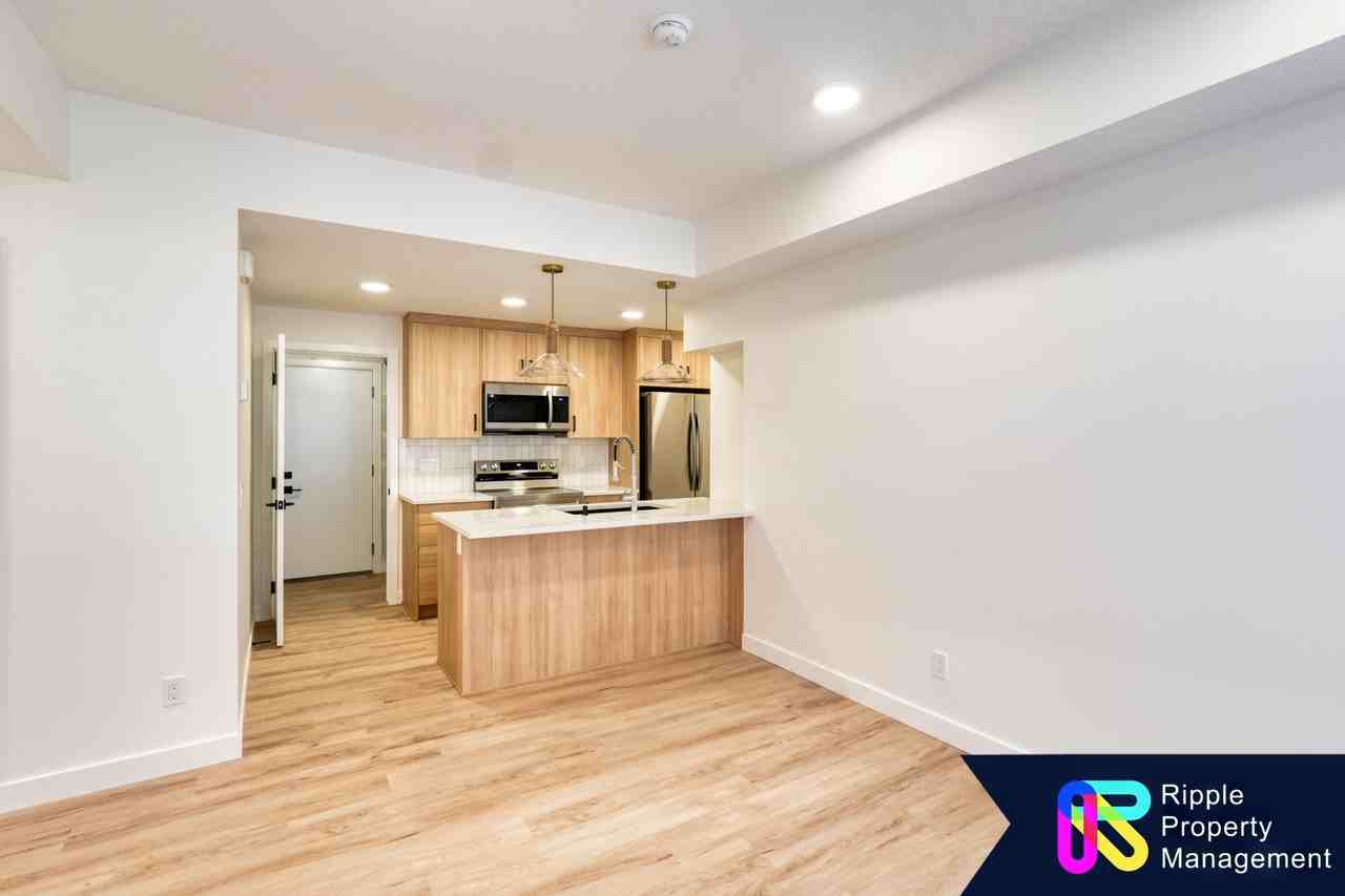 562 Seton Cir Se Unit 112 - Photo 2 of 15