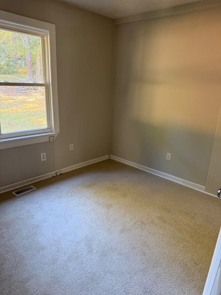 601 Valley Ave #1 - Photo 4 of 11