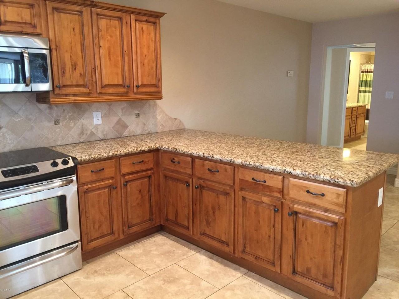 1019 S Butte Ave - Photo 2 of 20