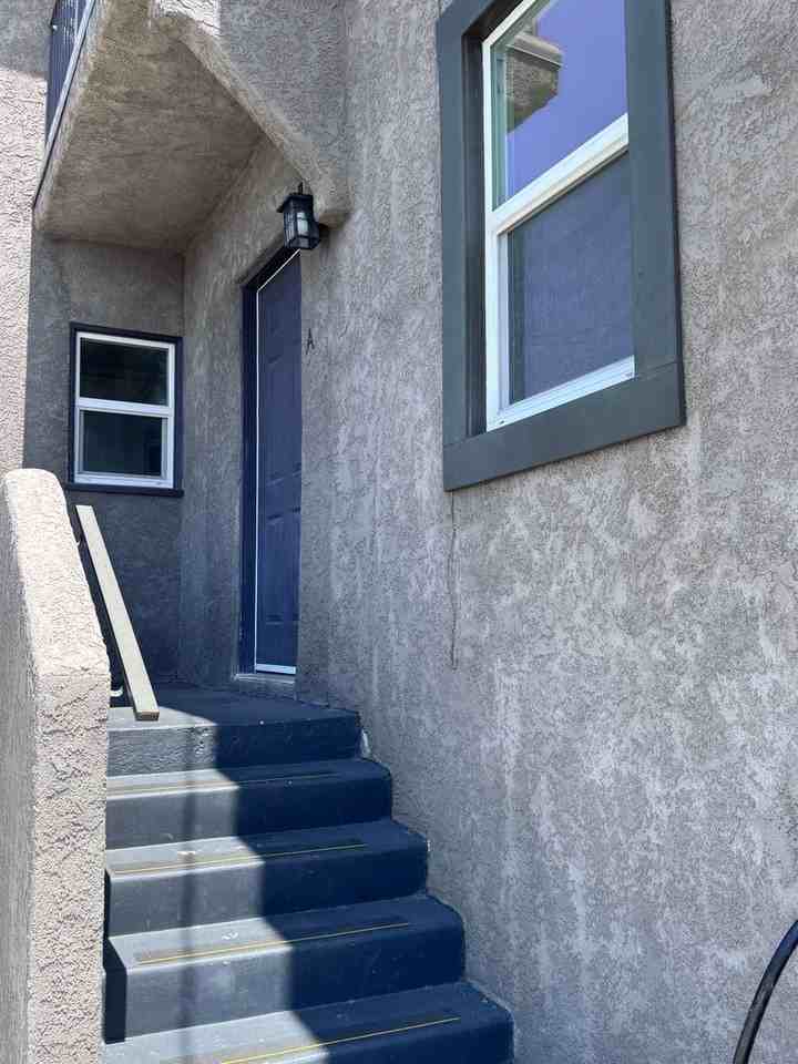 13713 Franklin St - Photo 5 of 7