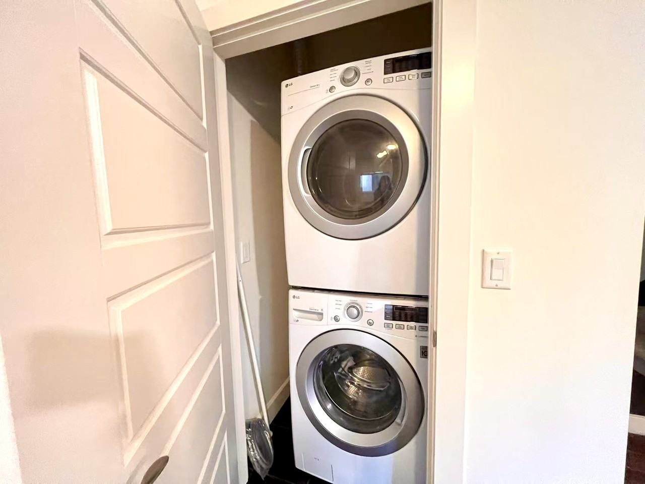 81A Ave - Photo 3 of 8