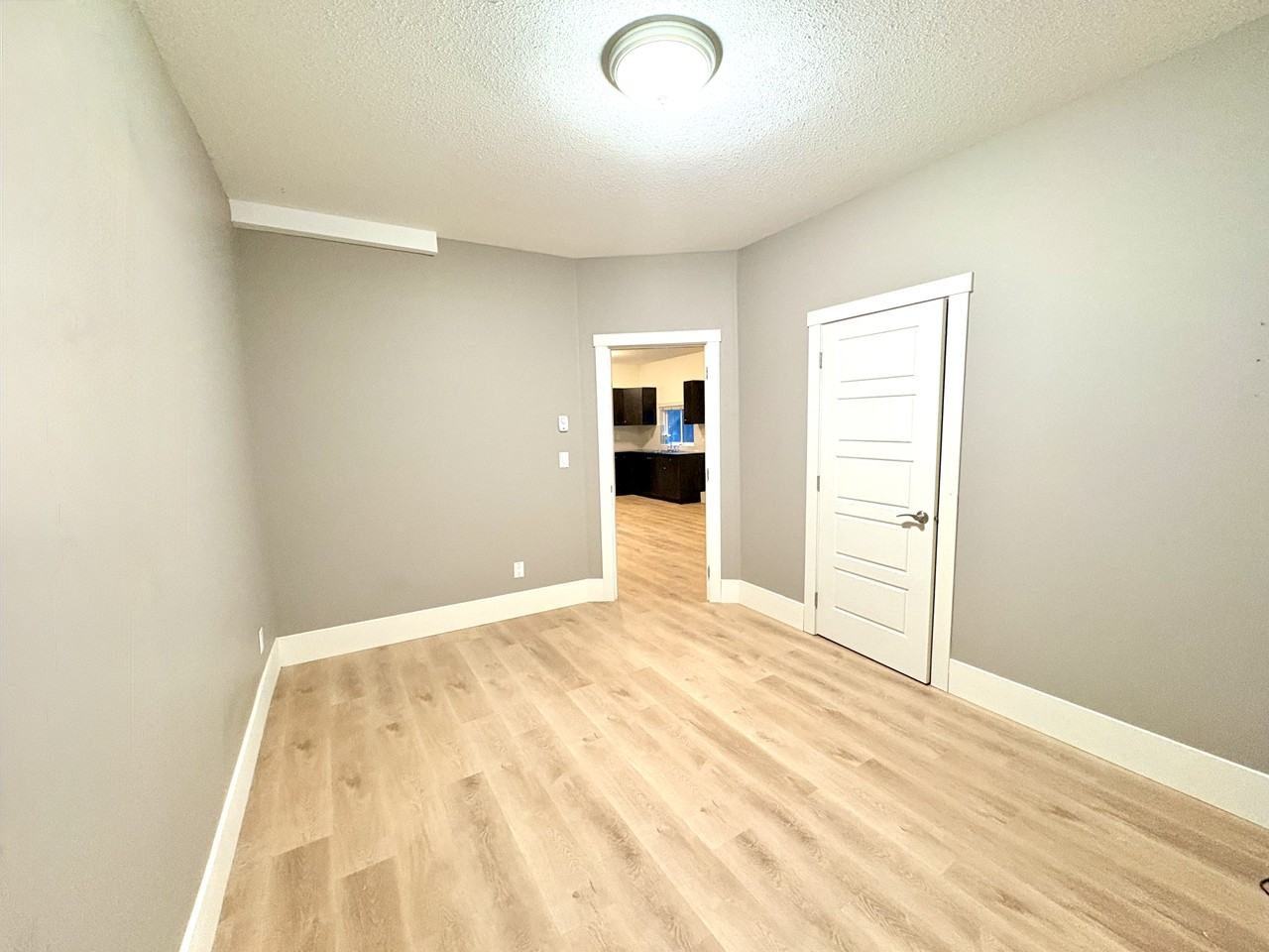 81A Ave - Photo 5 of 8