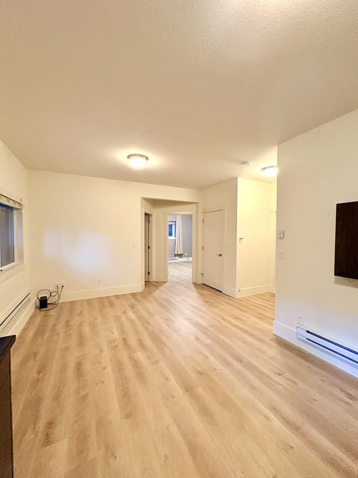 81A Ave - Photo 2 of 8