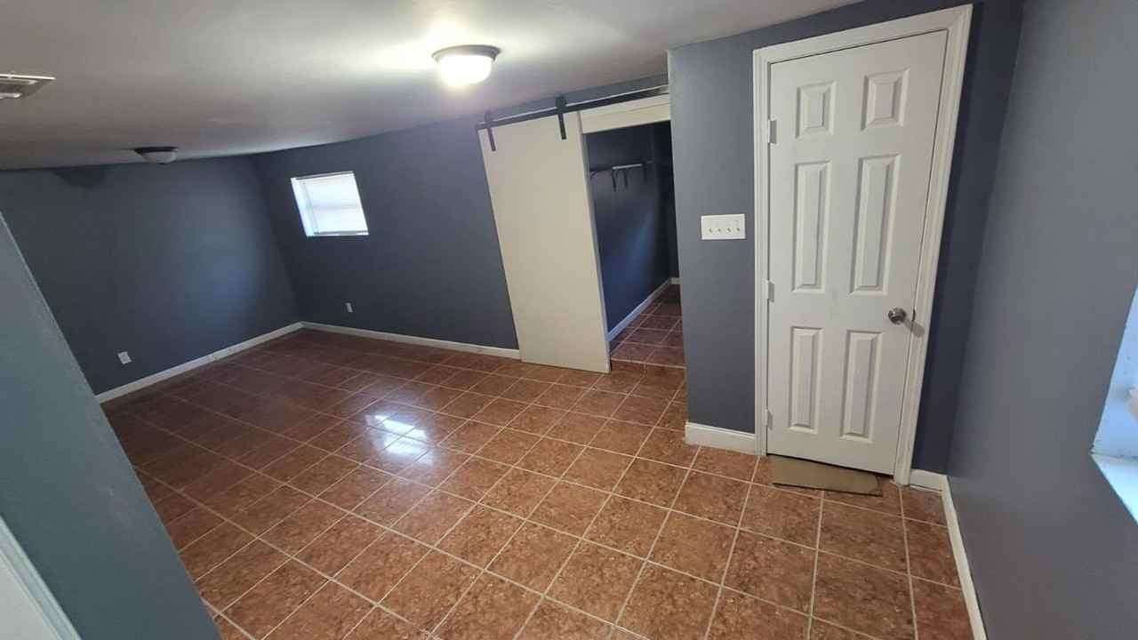 6727 Dorian St - Photo 3 of 11