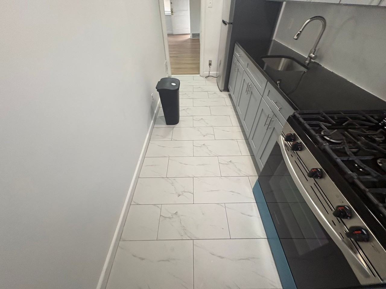 4300 Shelmire Ave - Photo 3 of 8