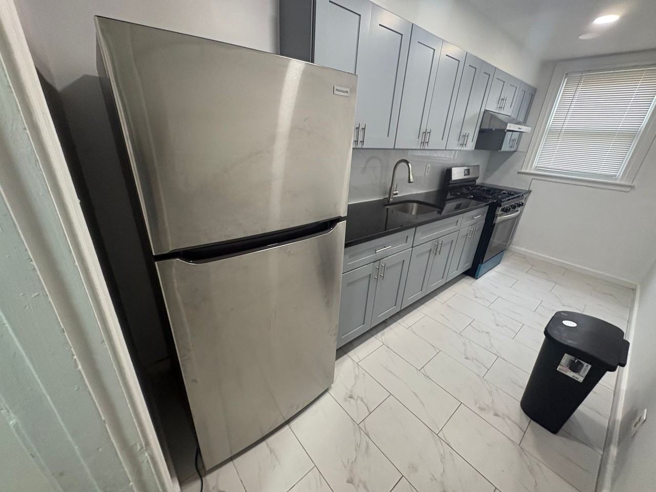 4300 Shelmire Ave - Photo 5 of 8