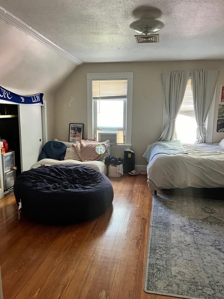 70 Ossipee Rd #2 - Photo 4 of 19