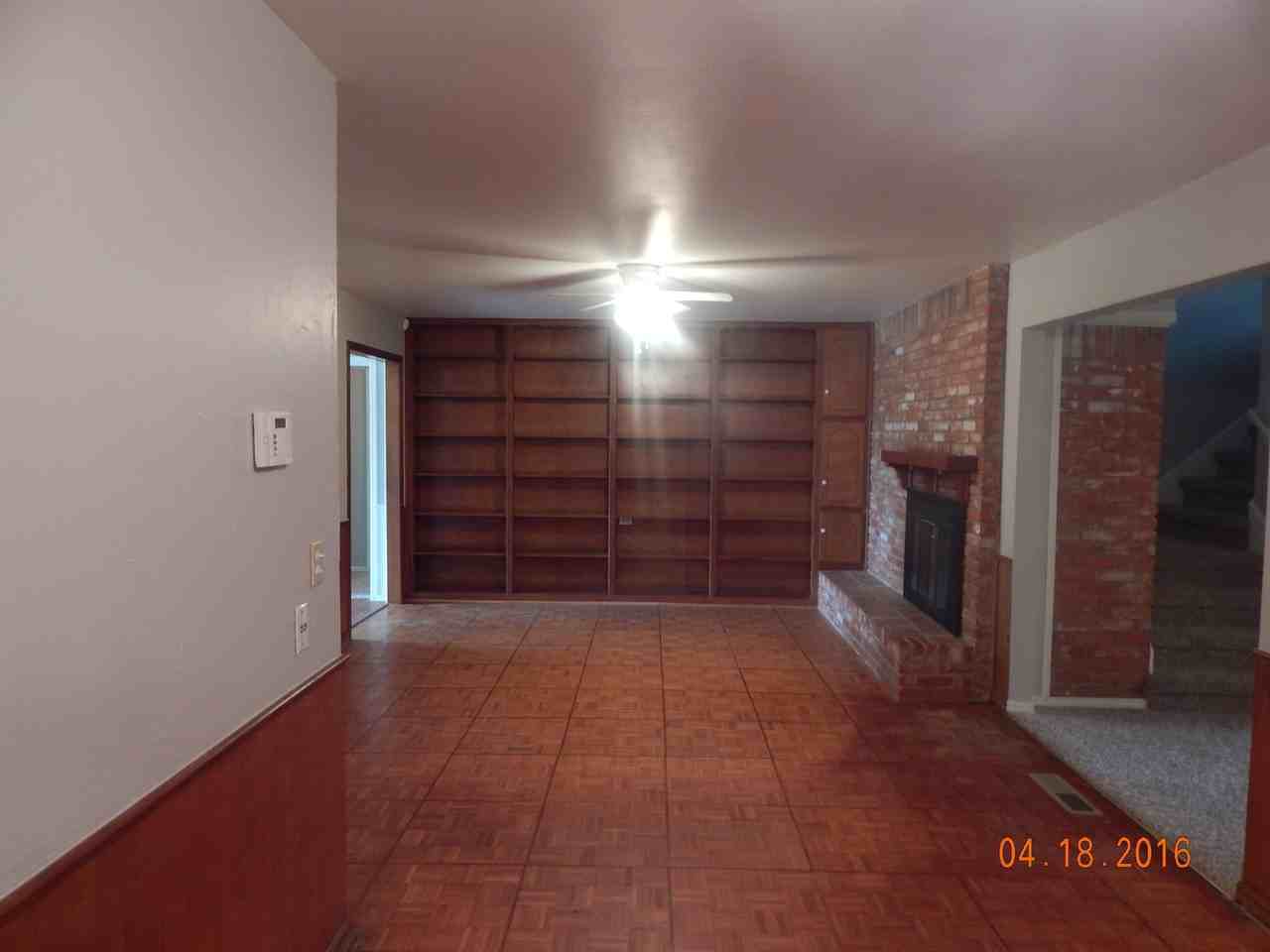 4728 Nw 59th Ter - Photo 3 of 12