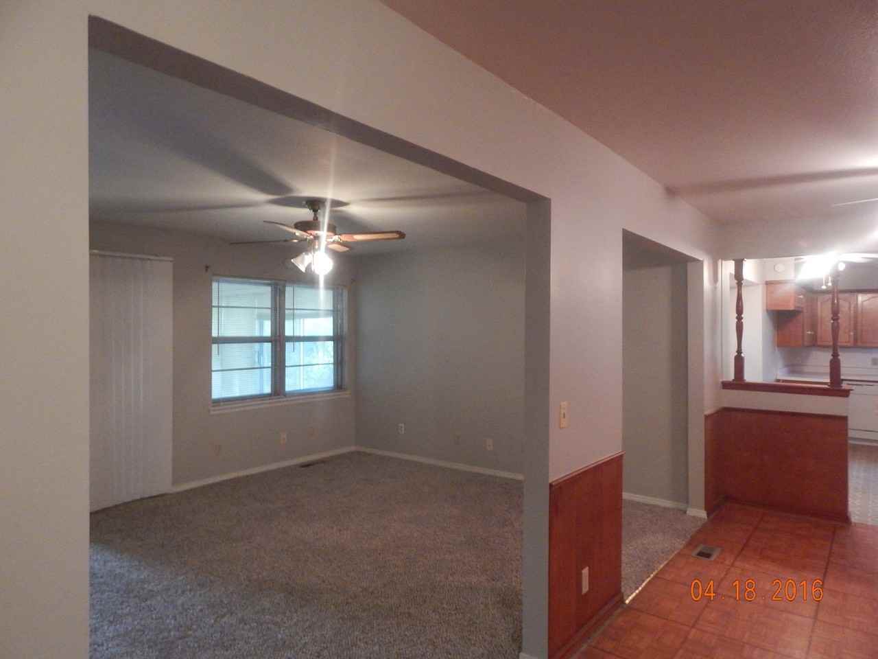 4728 Nw 59th Ter - Photo 5 of 12