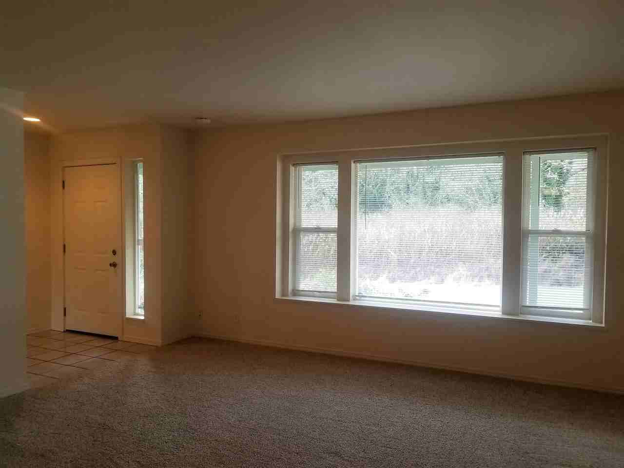 21230 Kitsap St Ne - Photo 2 of 23