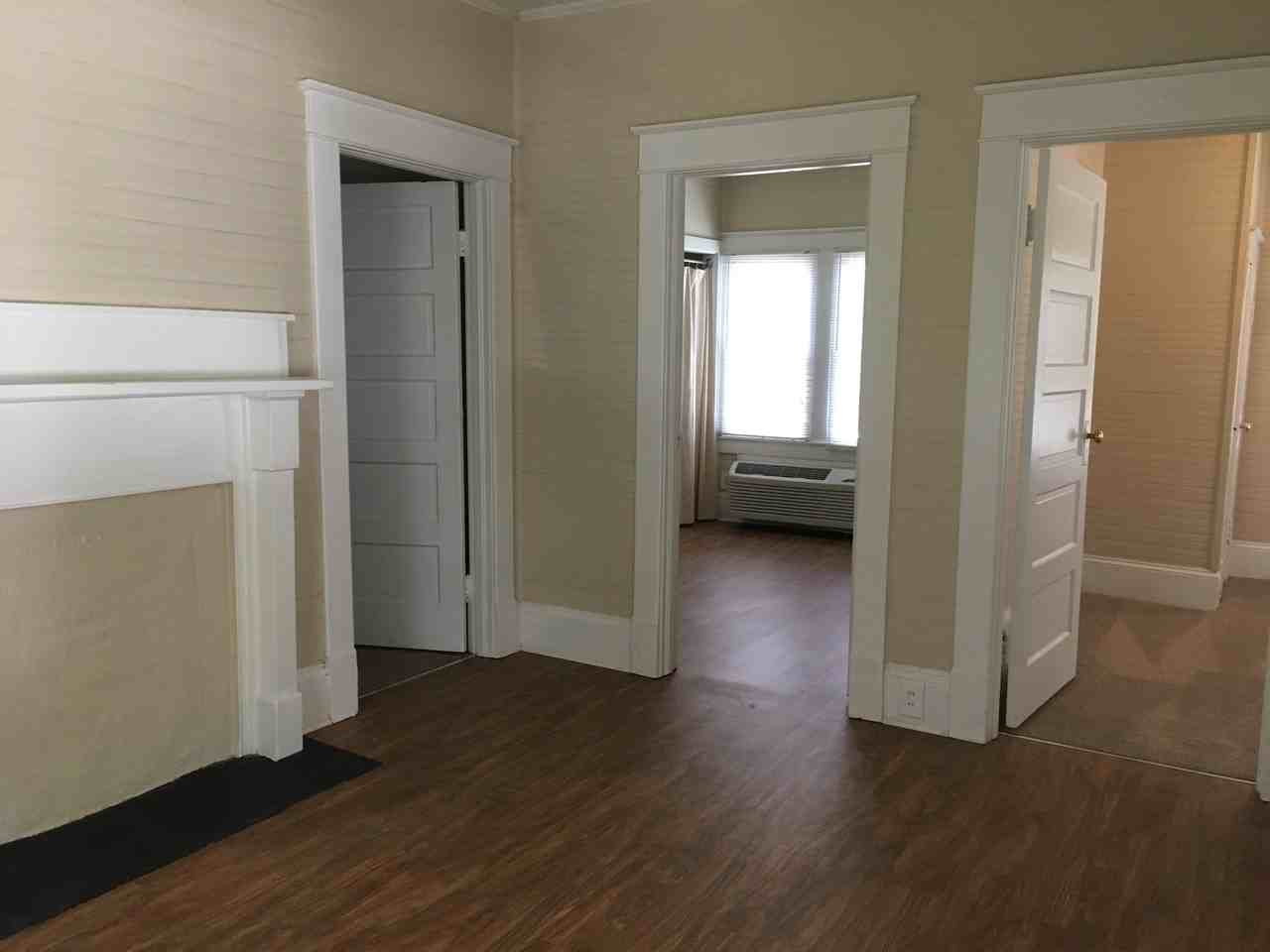 807 Holt Ave - Photo 7 of 15