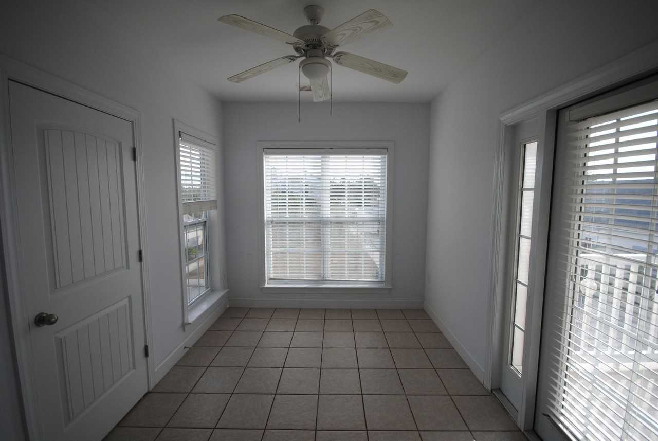 100 Gateway Condos Dr - Photo 6 of 33