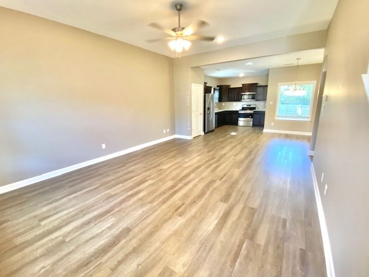 45 Winston Cv N - Photo 2 of 11