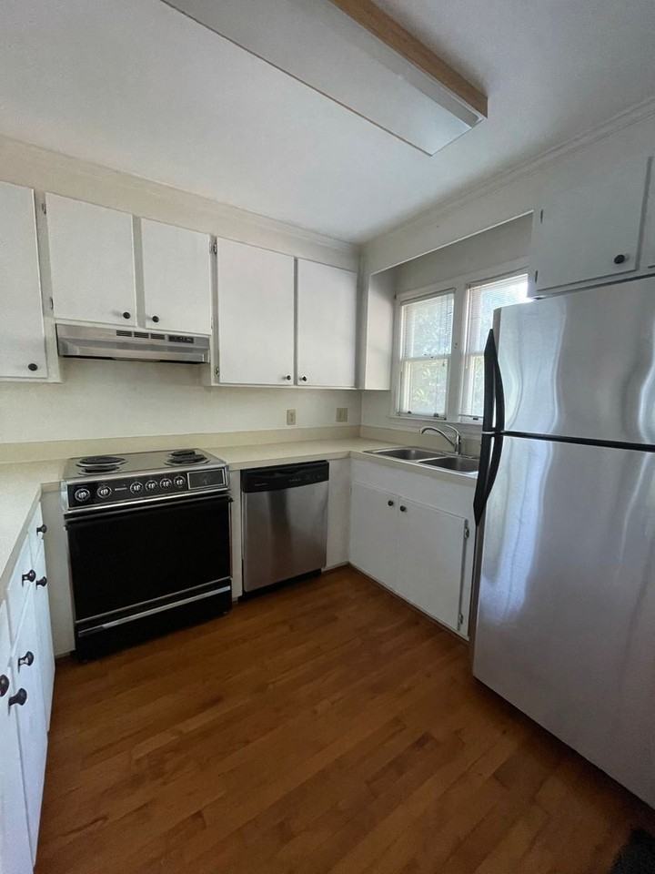 920 Woodrow St #5 - Photo 5 of 27