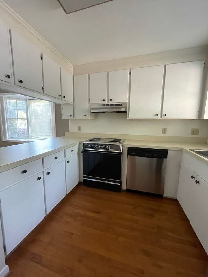 920 Woodrow St #5 - Photo 6 of 27