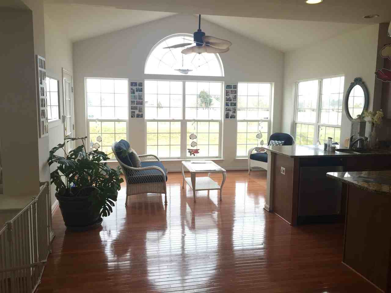 2617 Victorian Dr - Photo 6 of 12