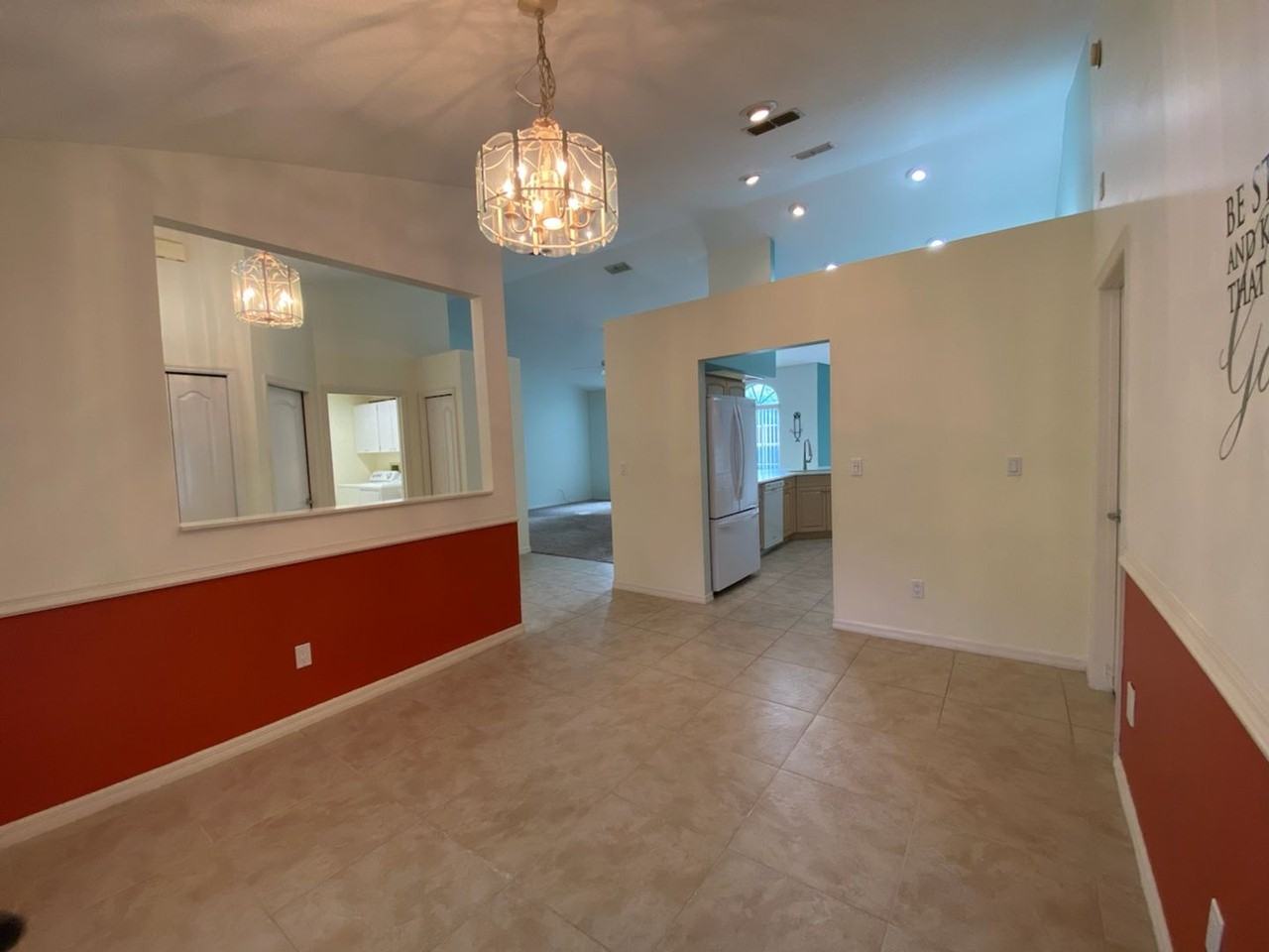 552 Woodgrove St - Photo 3 of 21