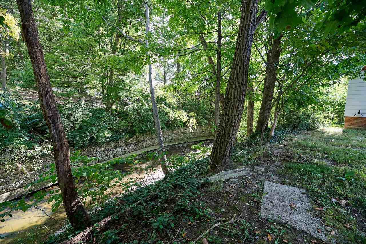 4595 Telhurst Rd - Photo 6 of 20