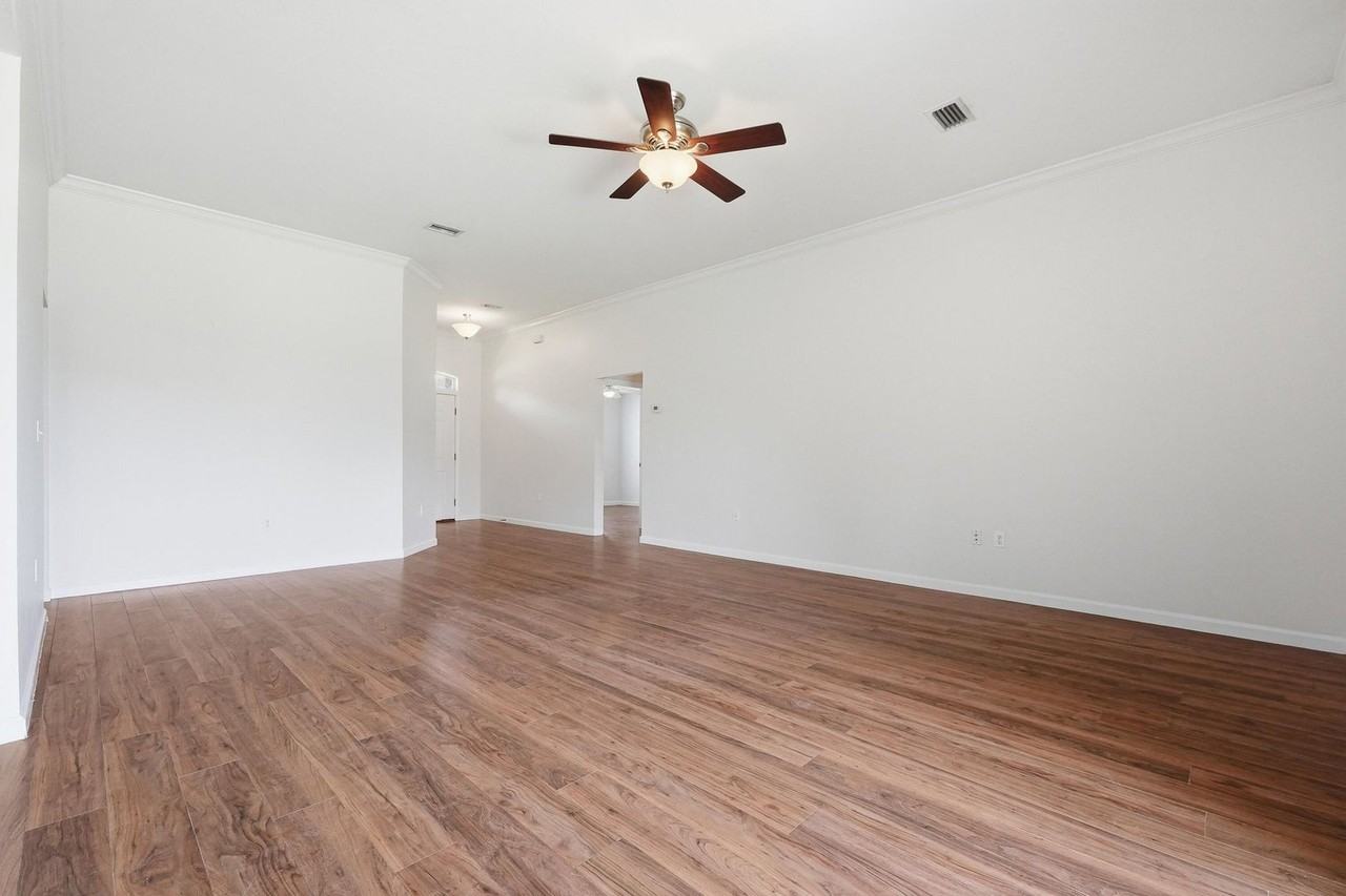 2264 Lewis St - Photo 6 of 47