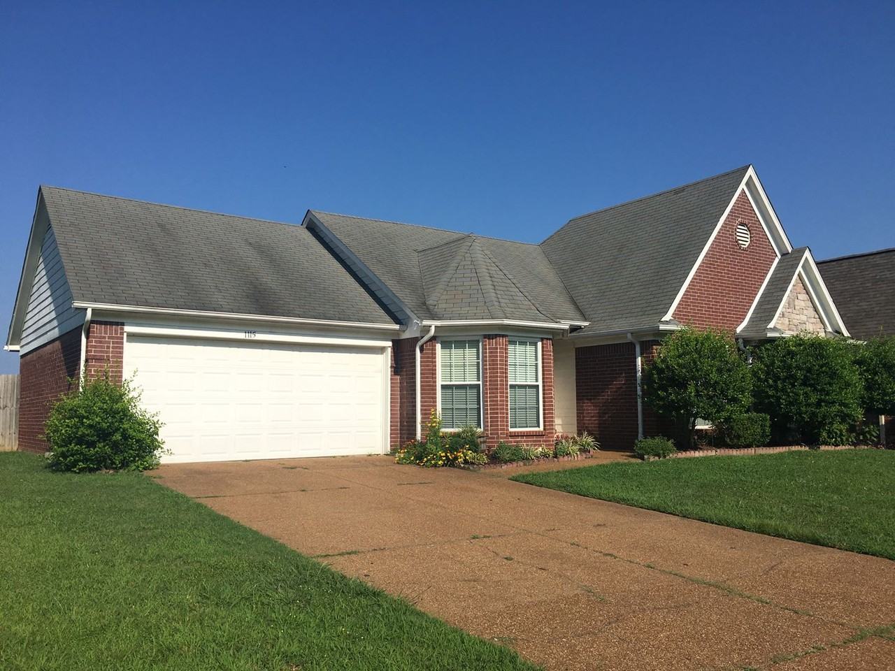 1115 Red Fern Cir E - Photo 2 of 20