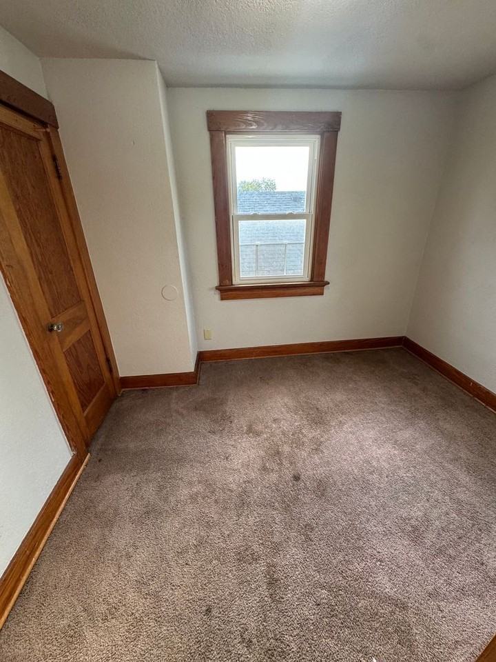 730 Drexel Ave - Photo 5 of 8