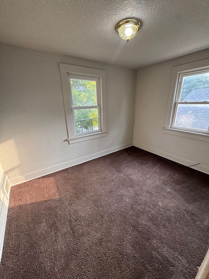 730 Drexel Ave - Photo 6 of 8