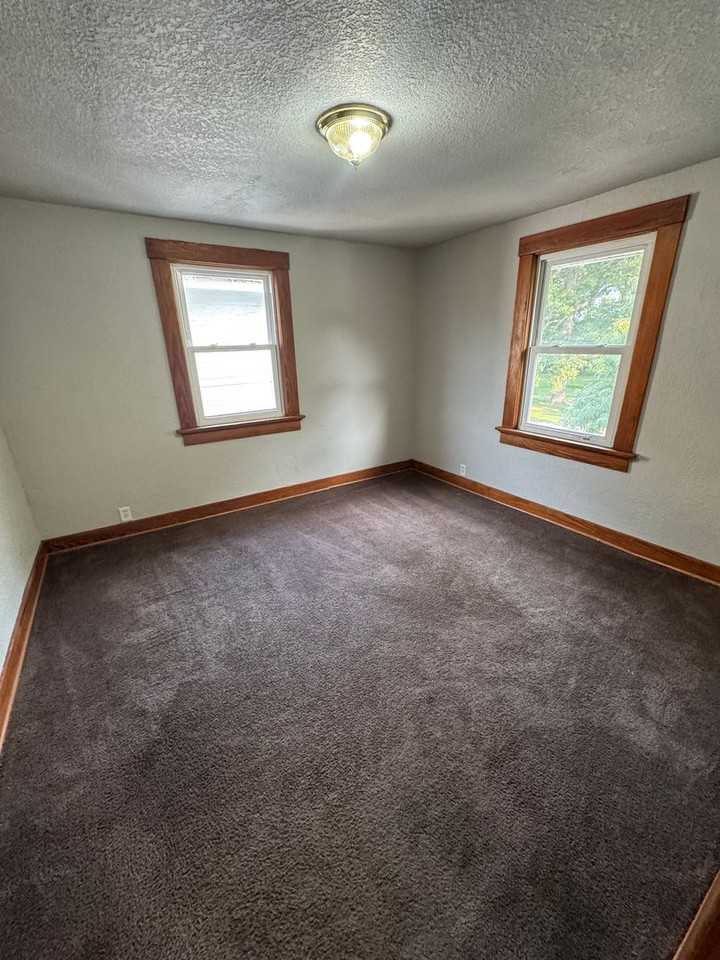 730 Drexel Ave - Photo 7 of 8