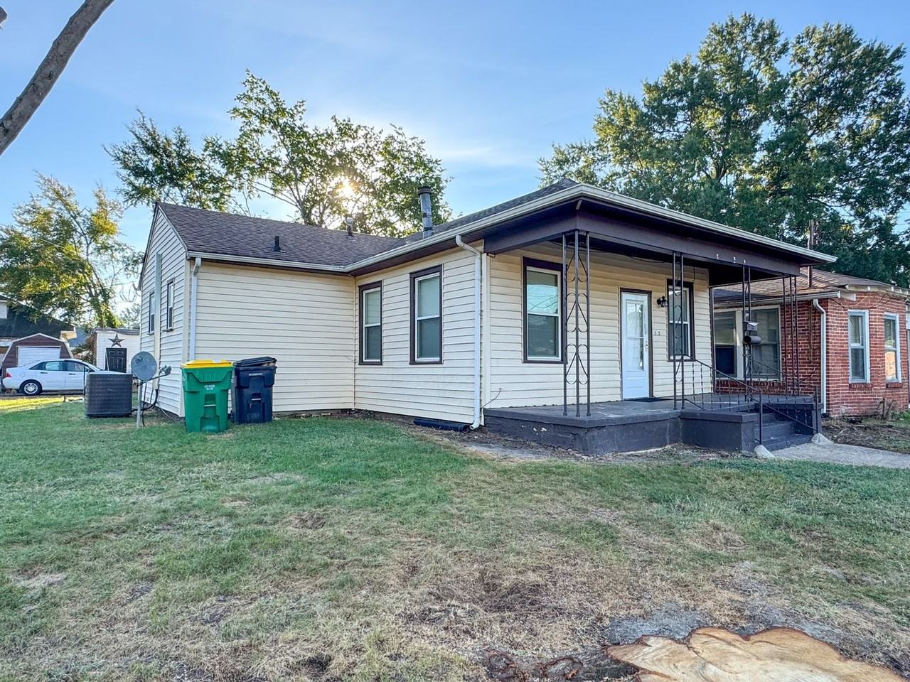 313 N 8th Ave - Photo 2 of 24