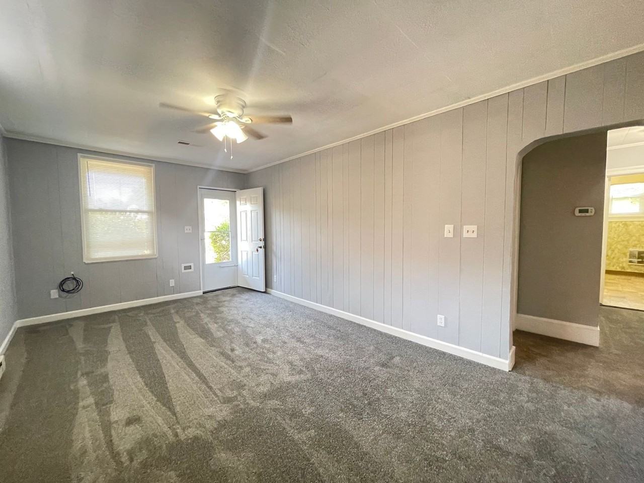 313 N 8th Ave - Photo 4 of 24
