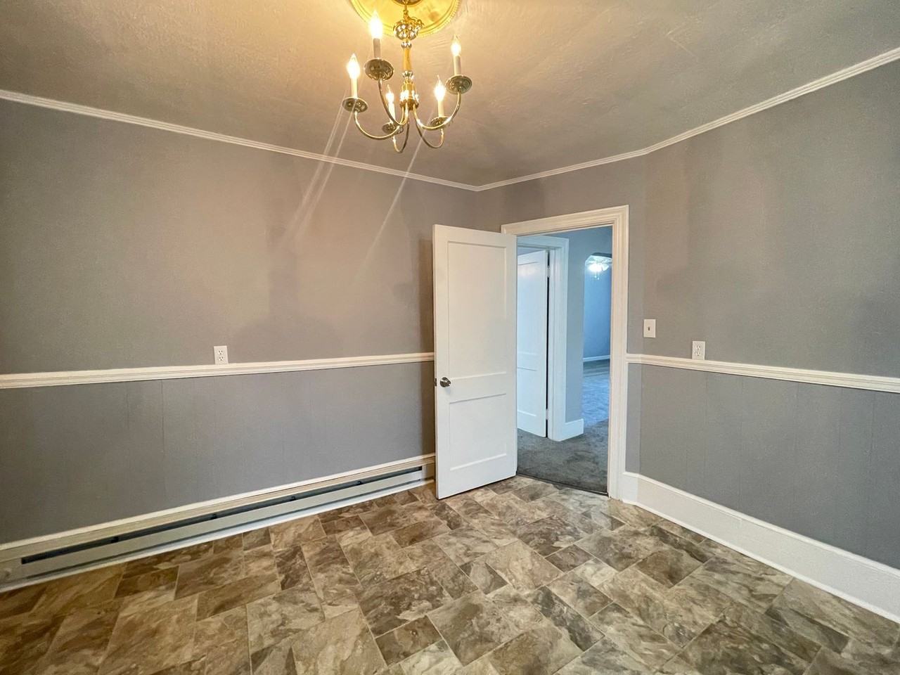 313 N 8th Ave - Photo 6 of 24