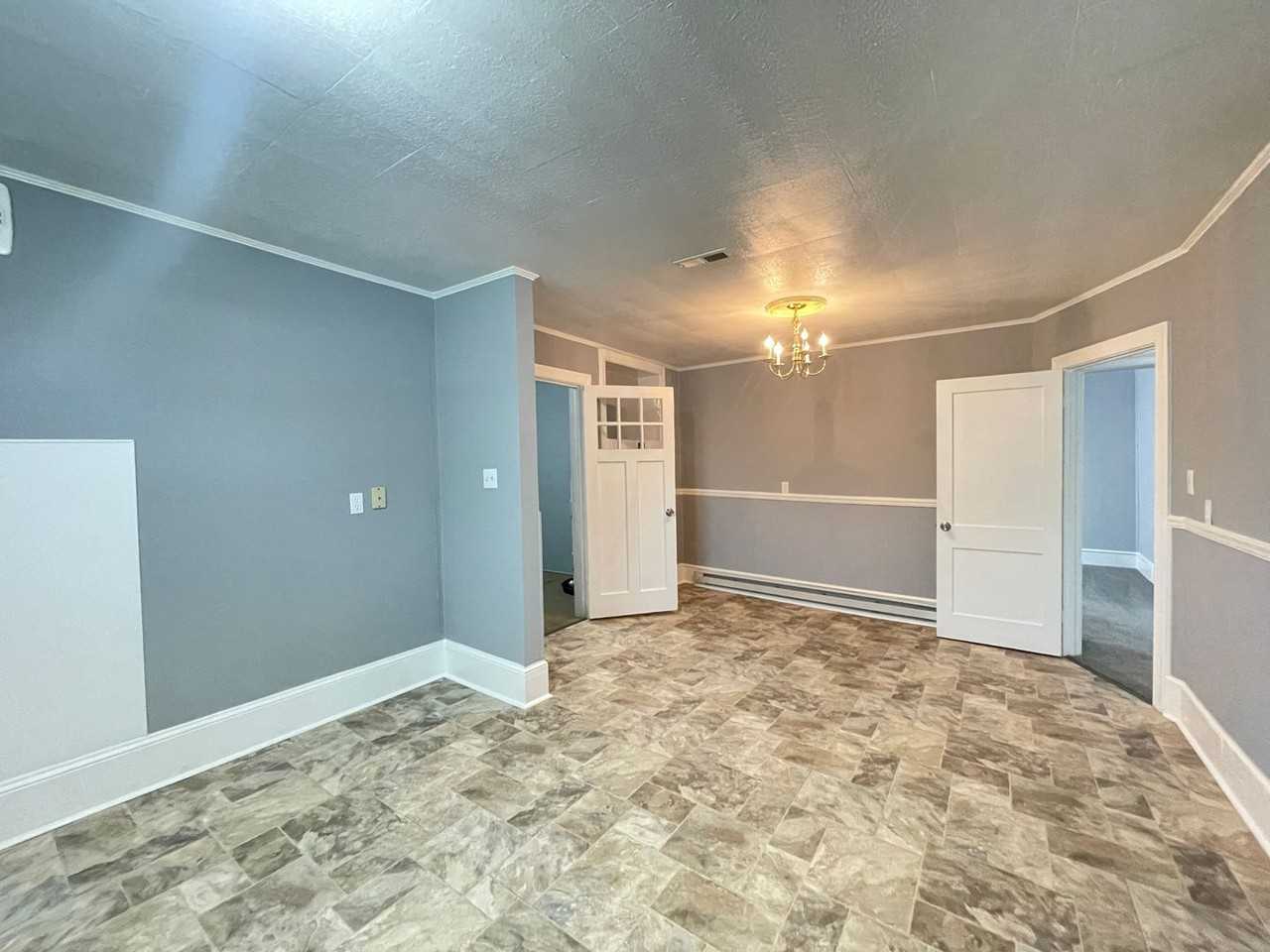 313 N 8th Ave - Photo 7 of 24