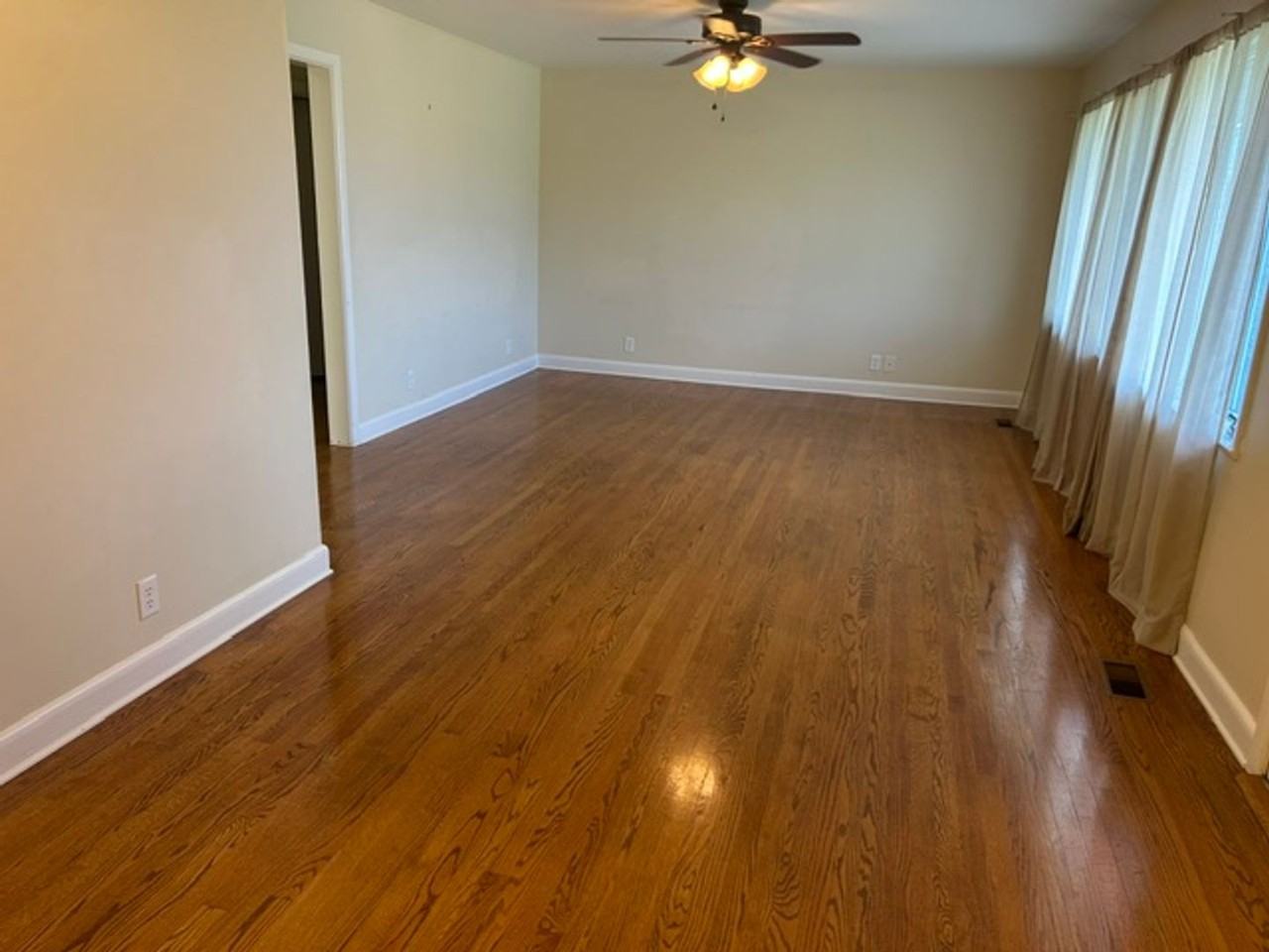 262 Rock Springs Dr - Photo 5 of 16