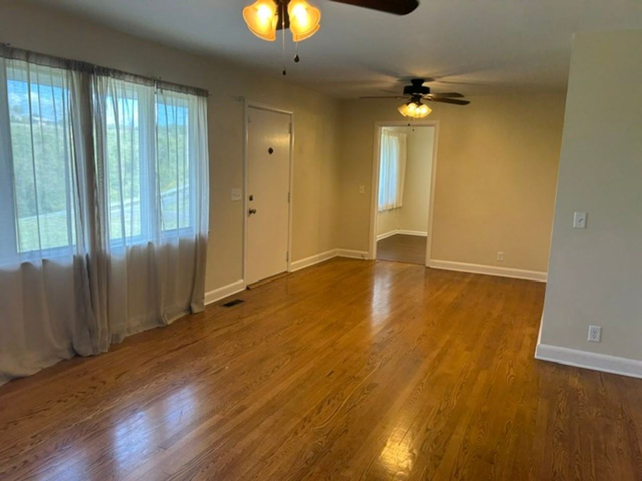262 Rock Springs Dr - Photo 6 of 16