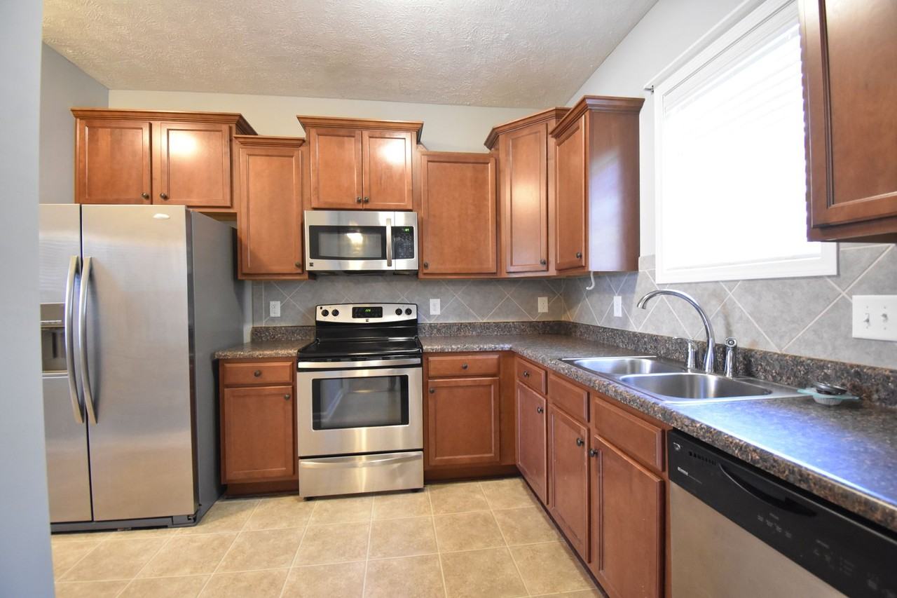 4840 Headwind Dr - Photo 5 of 23