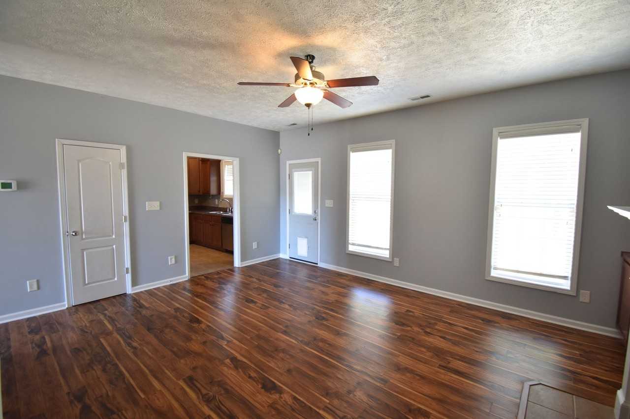 4840 Headwind Dr - Photo 7 of 23
