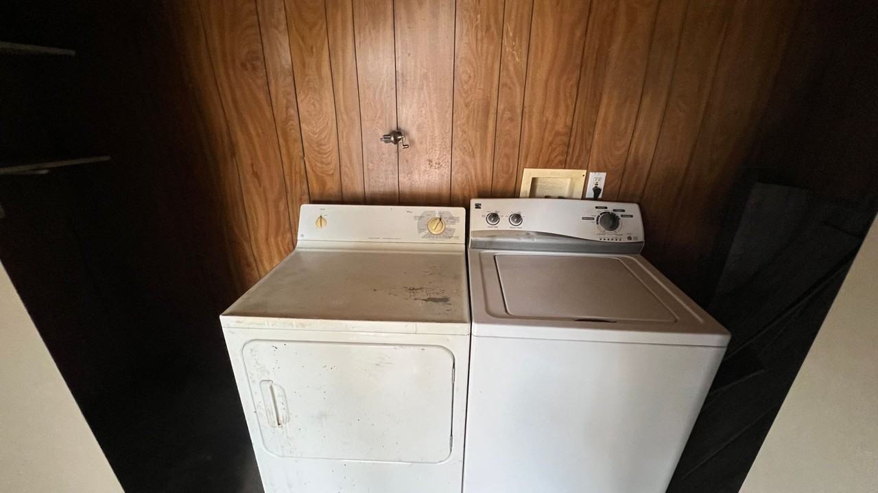 117 W 18th St - Photo 3 of 17