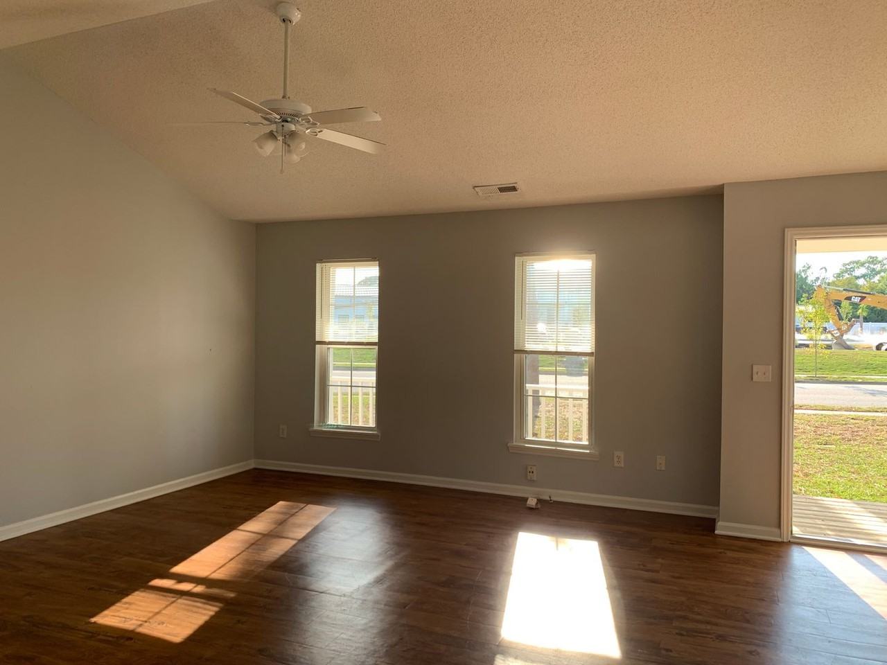 402 Wallington Rd - Photo 4 of 19