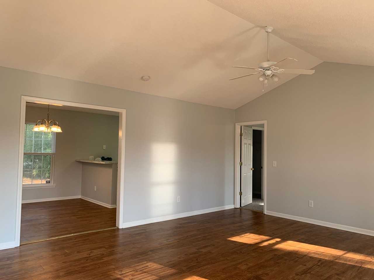 402 Wallington Rd - Photo 5 of 19