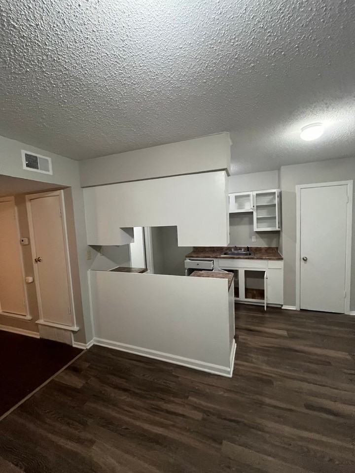 3774 Hyacinth Dr - Photo 4 of 47