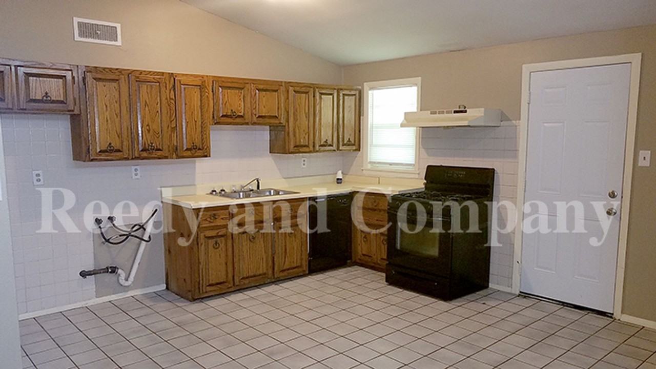 4767 Cottonwood Rd - Photo 6 of 20