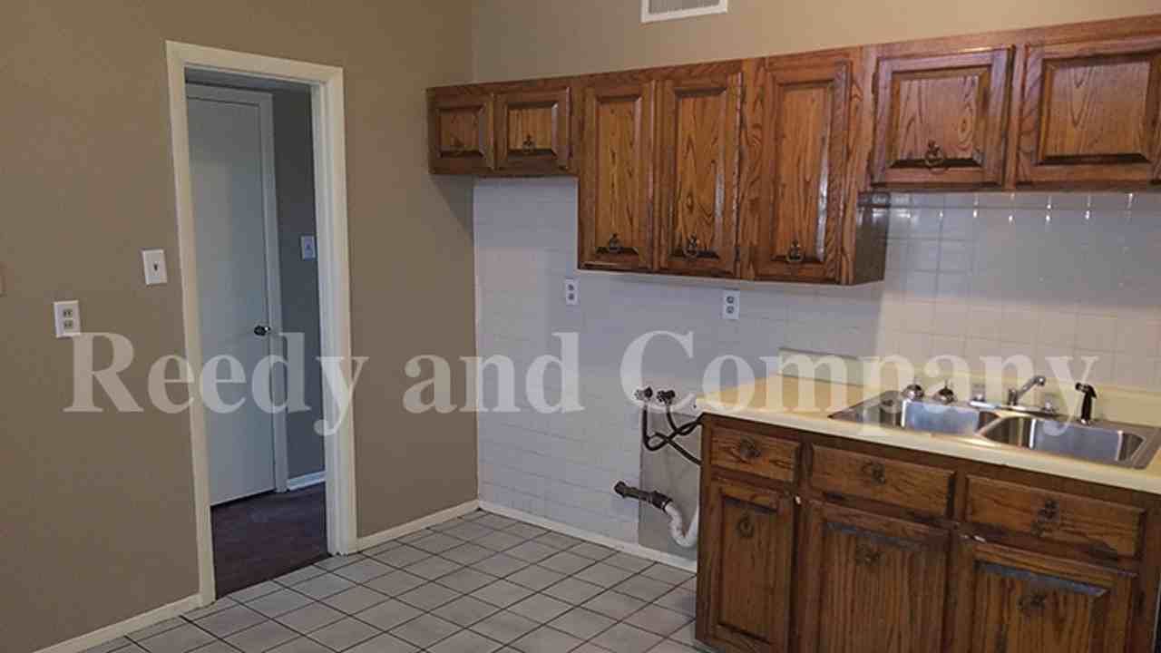 4767 Cottonwood Rd - Photo 7 of 20