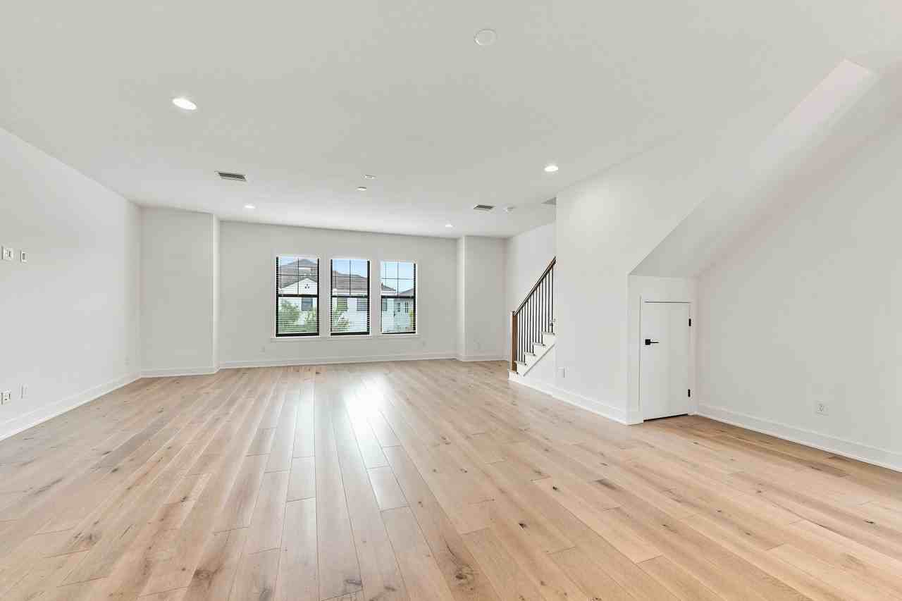 4324 W Gray St #2 - Photo 5 of 44