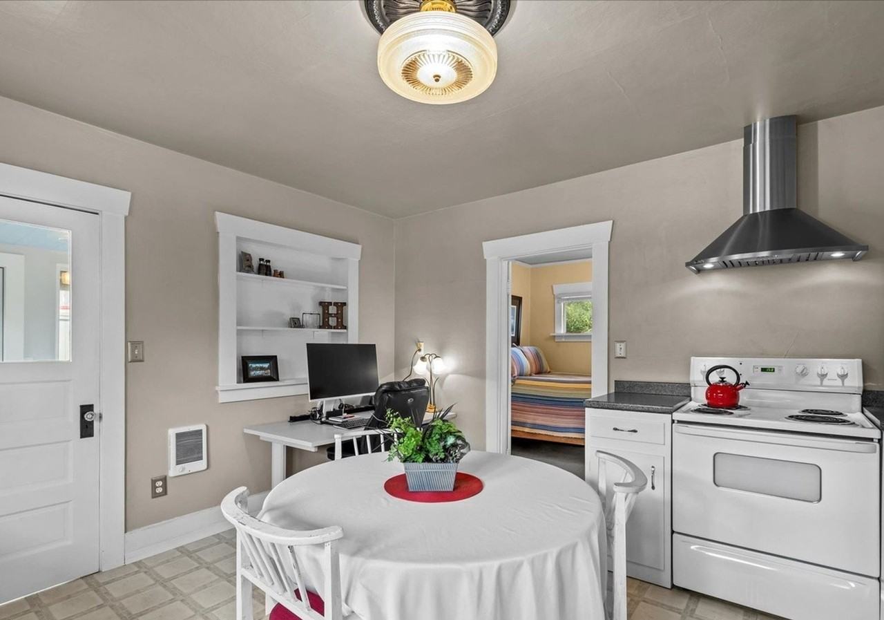 4010 E F St - Photo 5 of 17